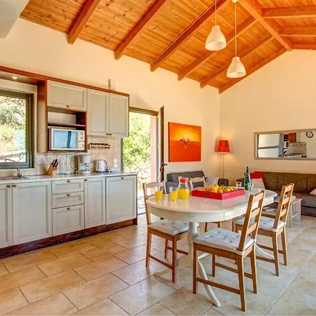 Sleeps 6 Pool * Sývota