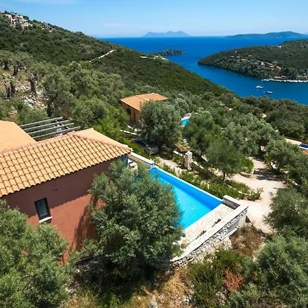 Sleeps 6 Pool Villa Sývota