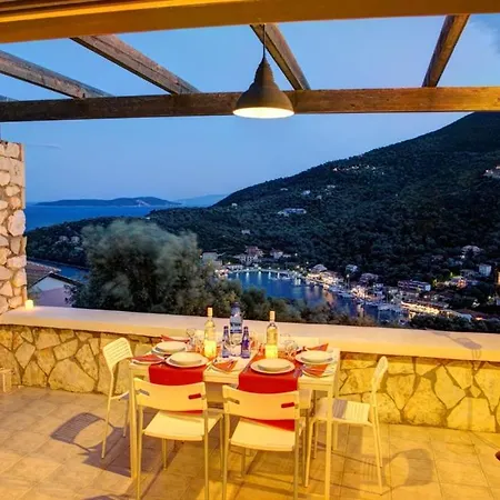 Sleeps 6 Pool * Sývota