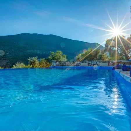 Sleeps 6 Pool Sývota